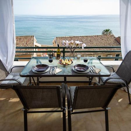 Alexandras On The Beach And Pool Apt Glyfada  Extérieur photo