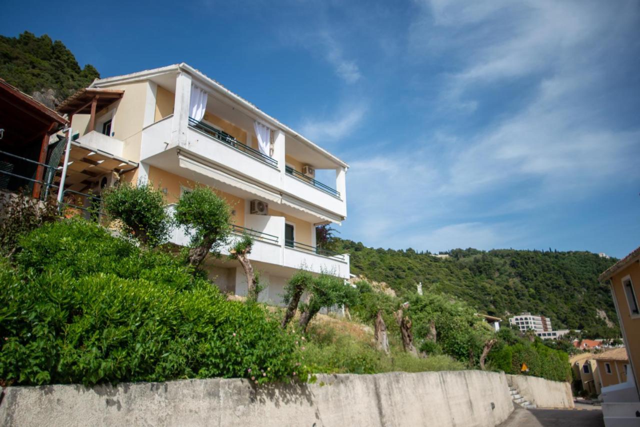 Alexandras On The Beach And Pool Apt Glyfada  Extérieur photo